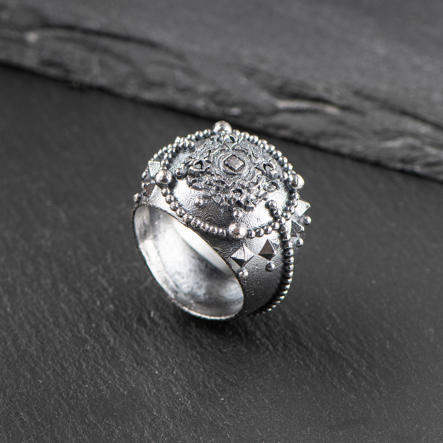 Harmony and Synchronicity. Pure Silver (999.9) Ring by Constantinos Kyriacou