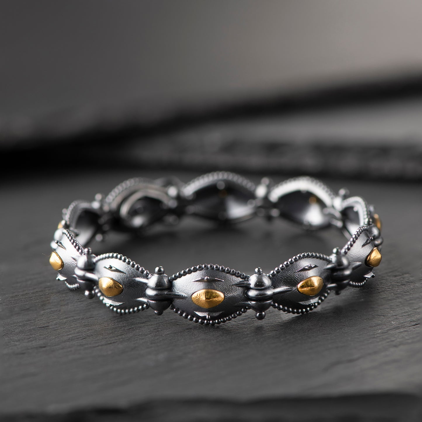 "Extrovert" Bracelet in Pure Oxidized Silver and 24ct Gold - Fractal Moment Collection