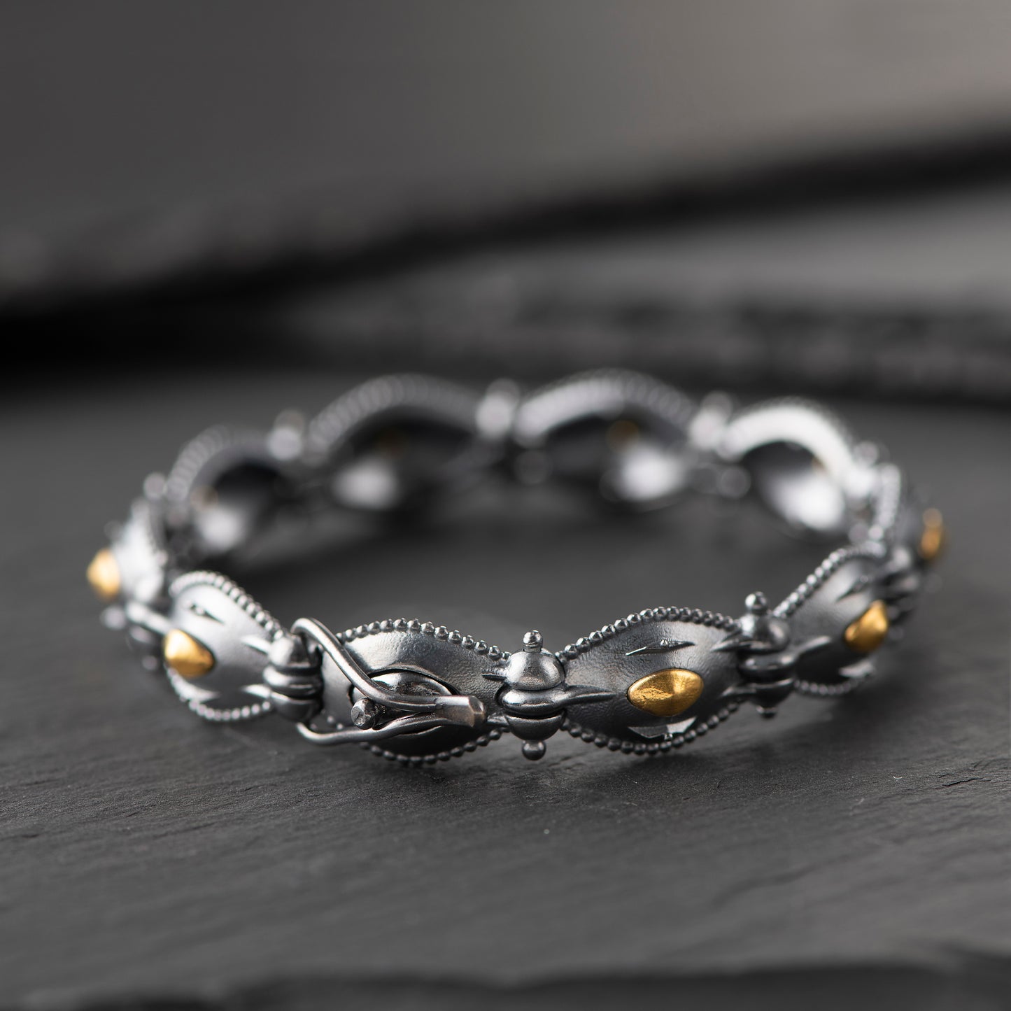 "Extrovert" Bracelet in Pure Oxidized Silver and 24ct Gold - Fractal Moment Collection