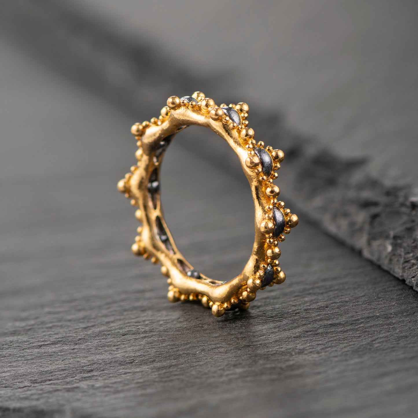 "Shining Extrovert Look" Ring - 24ct Gold with Pure Silver Oxidized Details - The Fractal Moment Collection